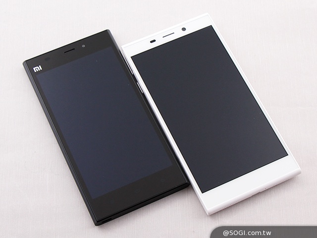 米3、E7高規平價旗艦霸主之爭：外觀、效能比拚