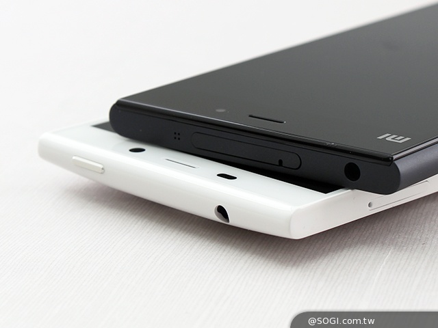 米3、E7高規平價旗艦霸主之爭：外觀、效能比拚