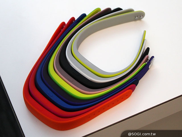 Sony設計師談色彩哲學 揭開Xperia Z2手機設計面紗