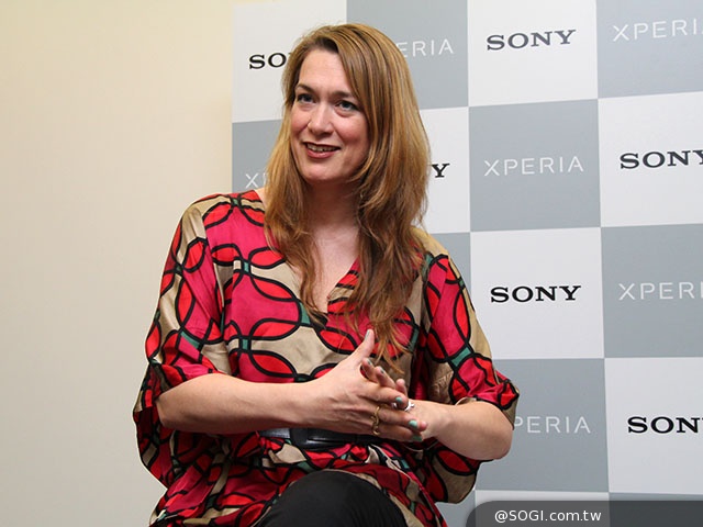 Sony設計師談色彩哲學 揭開Xperia Z2手機設計面紗