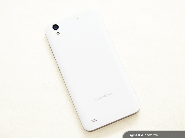 TWM Amazing A7台哥大5.5吋超值四核機