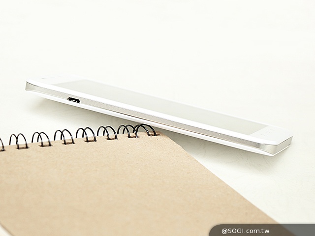 TWM Amazing A7台哥大5.5吋超值四核機