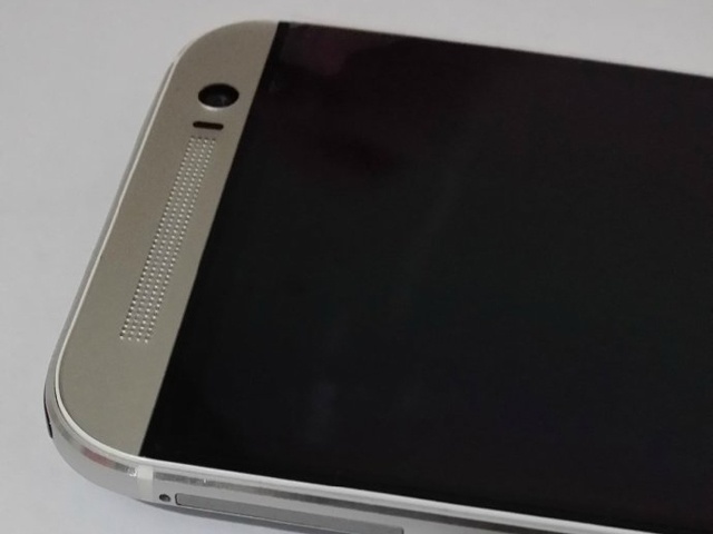大量HTC M8實機照片釋出 與One max對比