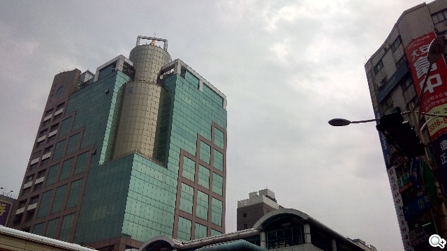 Fareastone Smart 502遠傳達人機 內建多款獨家App Fareastone Smart 502遠傳達人機 內建多款獨家App