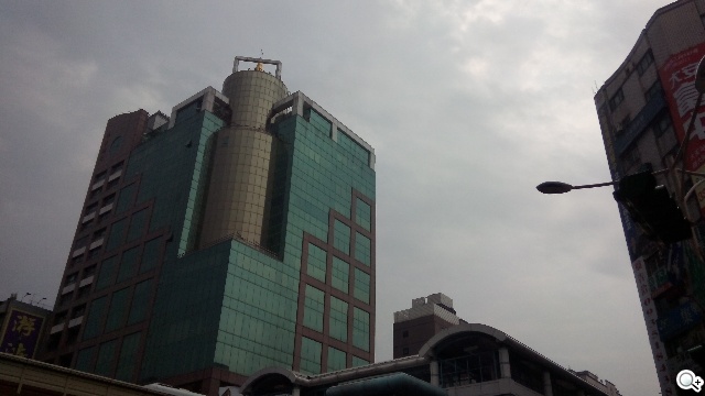 Fareastone Smart 502遠傳達人機 內建多款獨家App Fareastone Smart 502遠傳達人機 內建多款獨家App