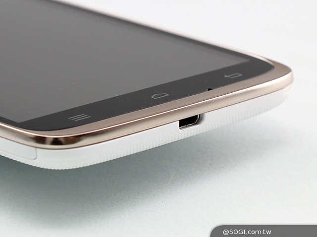 InFocus M320八核雙卡智慧機 5.5吋睛彩視野