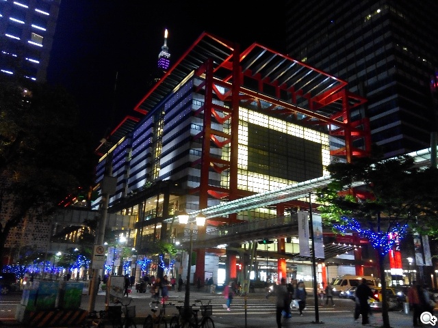 InFocus M320八核雙卡智慧機 5.5吋睛彩視野