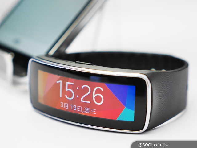 三星S5、Gear 2/Fit售價出爐 早鳥預購即日開跑