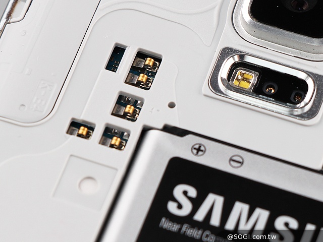 SAMSUNG GALAXY S5實測:外型、效能篇 SAMSUNG GALAXY S5實測:外型、效能篇