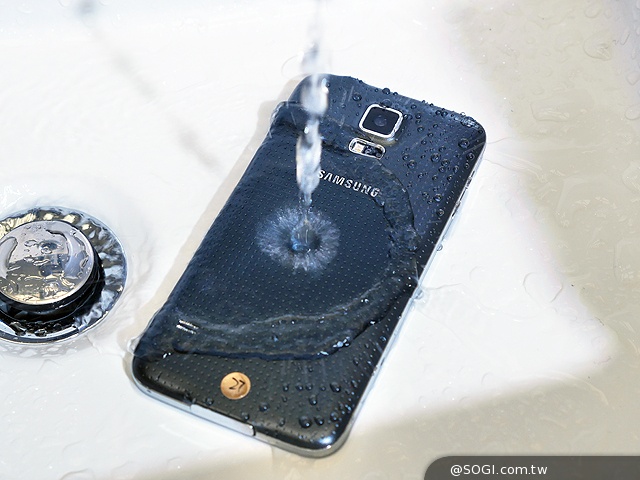 SAMSUNG GALAXY S5實測:外型、效能篇 SAMSUNG GALAXY S5實測:外型、效能篇