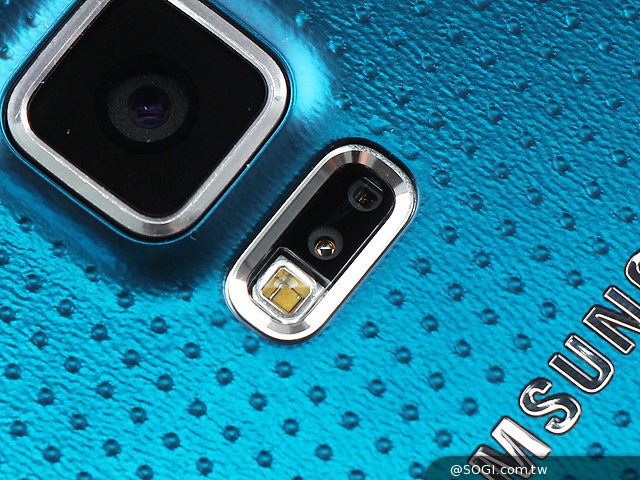 SAMSUNG GALAXY S5實測:外型、效能篇 SAMSUNG GALAXY S5實測:外型、效能篇