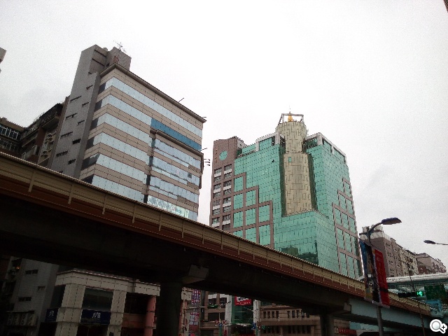 紅米殺手？華為榮耀3C平價雙卡機開箱速測