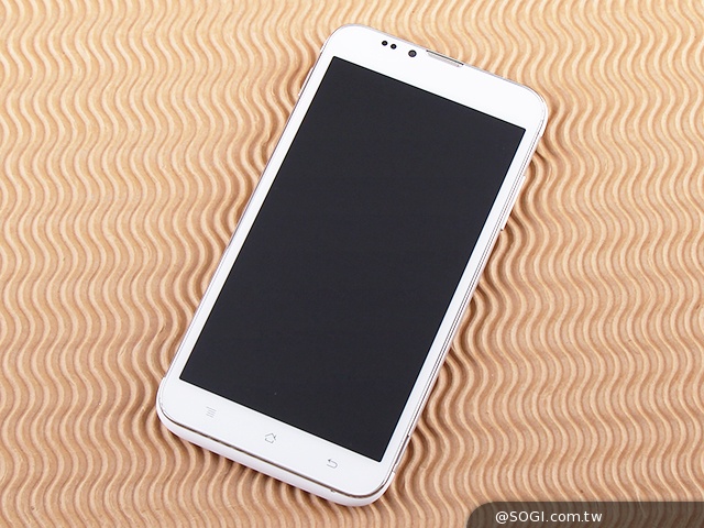 Fareastone Smart 502遠傳達人機 內建多款獨家App Fareastone Smart 502遠傳達人機 內建多款獨家App