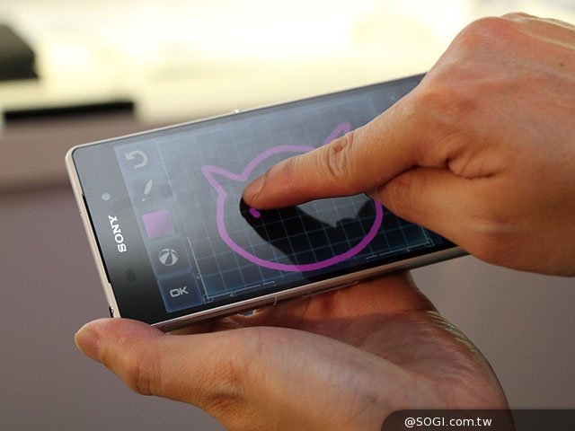 索尼Xperia Z2、Z2 Tablet旗艦開賣 手機售23900