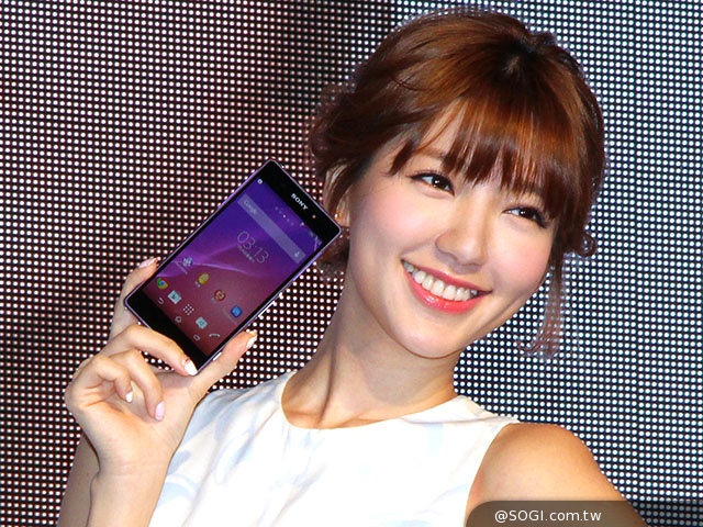 索尼Xperia Z2、Z2 Tablet旗艦開賣 手機售23900