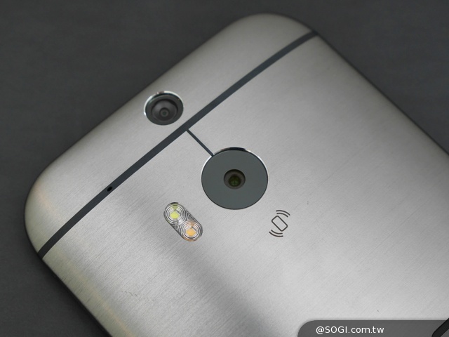HTC One(M8)紐約搶先測：外型與功能解析