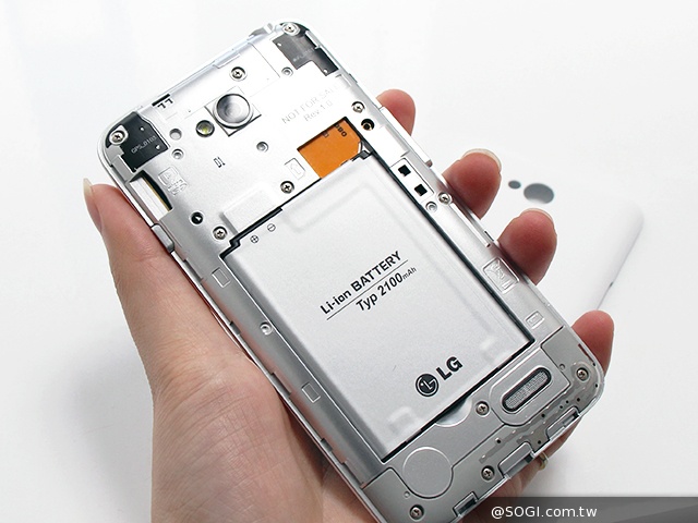 LG L70平價4.5吋智慧機 網羅輕敲解鎖等豐富應用 LG L70平價4.5吋智慧機 網羅輕敲解鎖等豐富應用