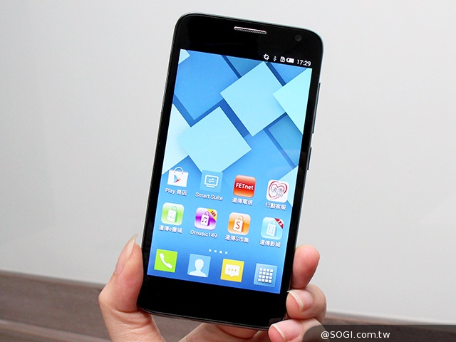 低價4G手機登台！遠傳、阿爾卡特雙品牌打造Smart 405