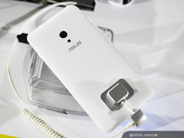 ASUS ZenFone 5/6與PadFone mini發表 定價4490起