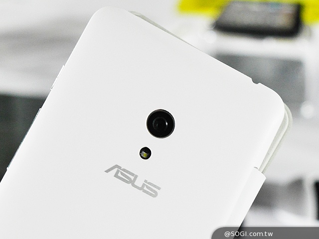 ASUS ZenFone 5/6與PadFone mini發表 定價4490起