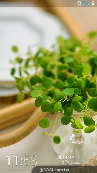 13MP旋轉鏡頭八核雙卡手機G-PLUS E7 mini詳測