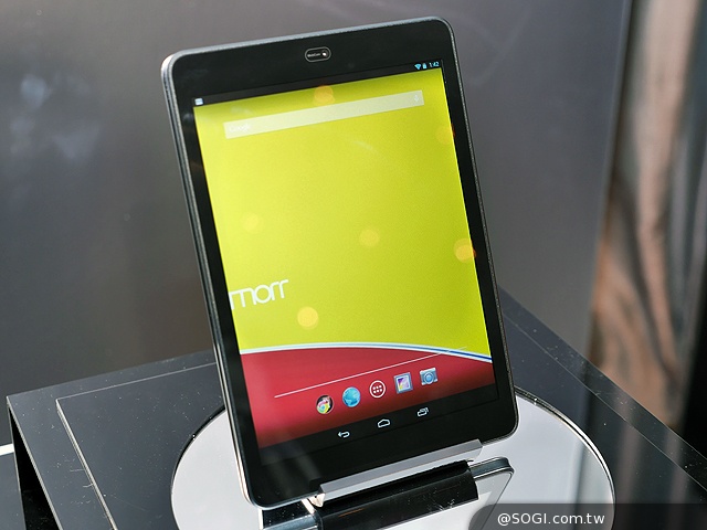 應宏發表INHON Famorr法莫雙鏡面平板 定價4490起