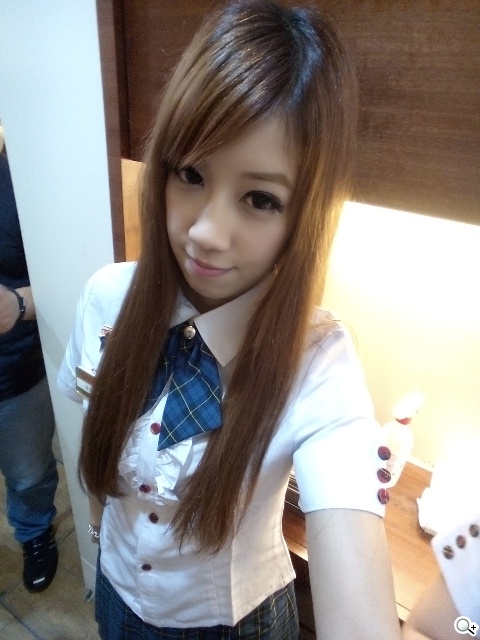 超薄手機bara 1四月底震旦開賣 單機9900綁約0元