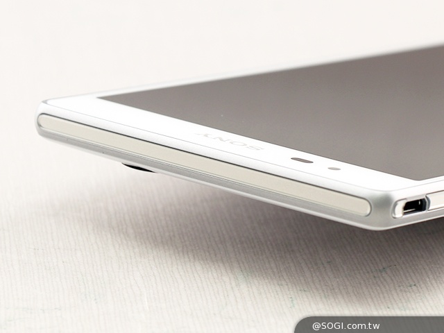 索尼6吋中階LTE智慧機Xperia T2 Ultra實測