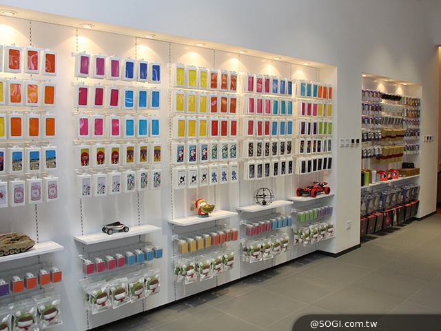 小米之家展示米3、紅米Note多款產品 下半年來台設店