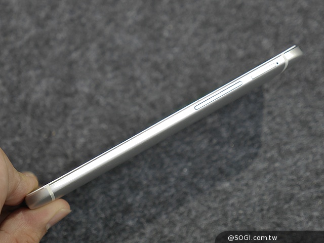 HTC One（M8）月光銀開賣 大量實機圖賞【春電展2014】