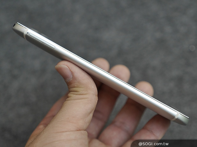 HTC One（M8）月光銀開賣 大量實機圖賞【春電展2014】