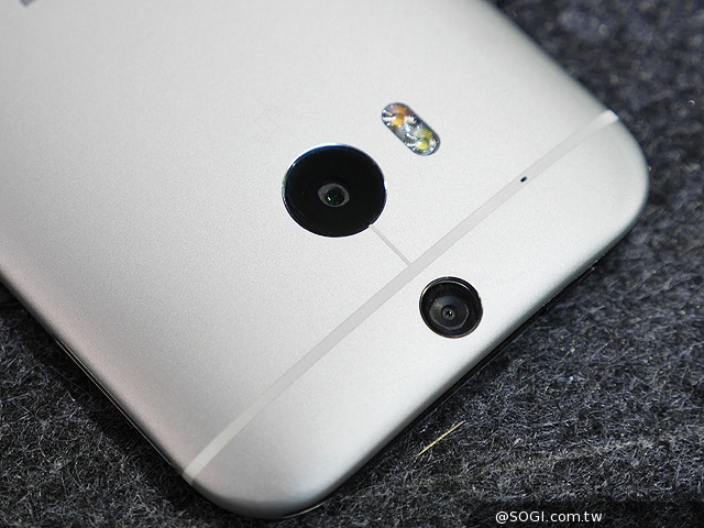 HTC One（M8）月光銀開賣 大量實機圖賞【春電展2014】