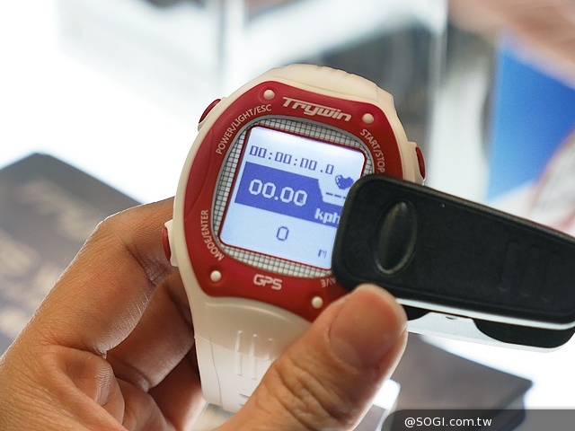 春電展穿戴科技專區 智慧手錶、手環大拼場【春電展2014】 春電展穿戴科技專區 智慧手錶、手環大拼場【春電展2014】