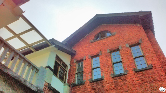 遠傳Smart 405 七千有找的輕巧4G平價手機