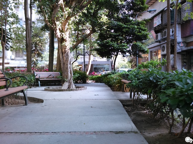 索尼6吋中階LTE智慧機Xperia T2 Ultra實測