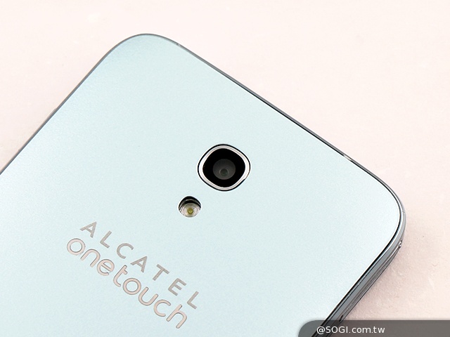 遠傳Smart 405 七千有找的輕巧4G平價手機