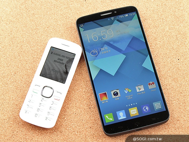 阿爾卡特6吋巨屏手機OneTouch Hero 多樣配件不同體驗