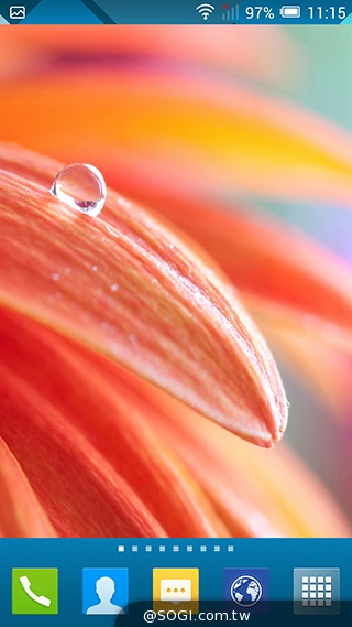 阿爾卡特6吋巨屏手機OneTouch Hero 多樣配件不同體驗