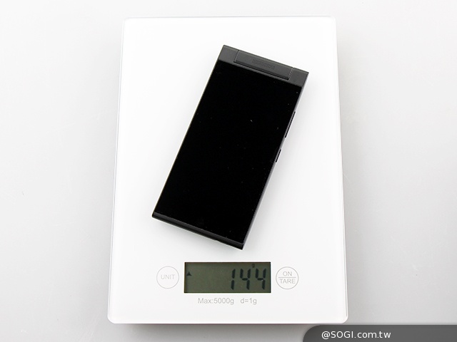 13MP旋轉鏡頭八核雙卡手機G-PLUS E7 mini詳測