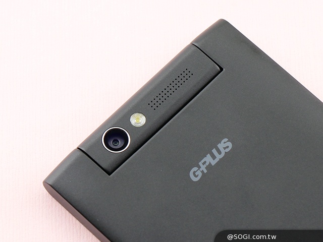 13MP旋轉鏡頭八核雙卡手機G-PLUS E7 mini詳測