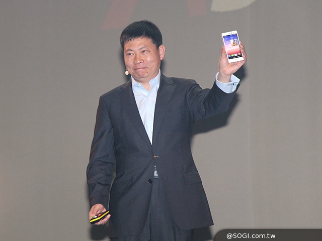 6.5mm纖薄4G手機HUAWEI Ascend P7發表