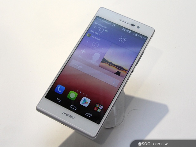 6.5mm纖薄4G手機HUAWEI Ascend P7發表
