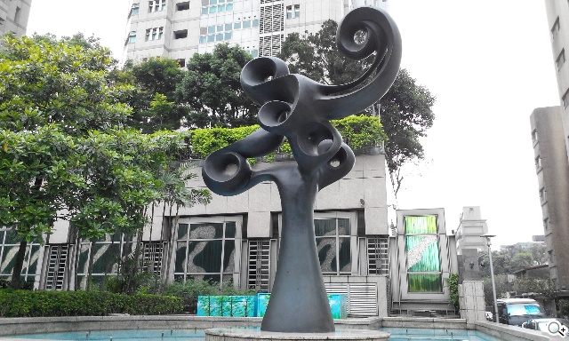 富可視推多彩低價手機!4.7吋雙卡InFocus M210 富可視推多彩低價手機!4.7吋雙卡InFocus M210