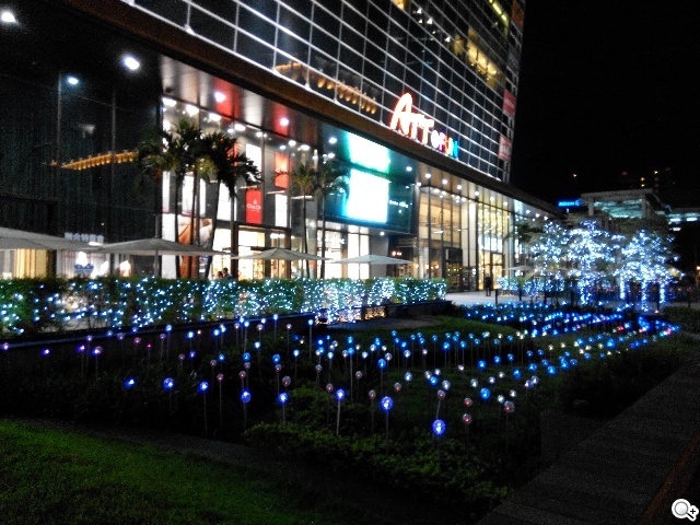 13MP旋轉鏡頭八核雙卡手機G-PLUS E7 mini詳測