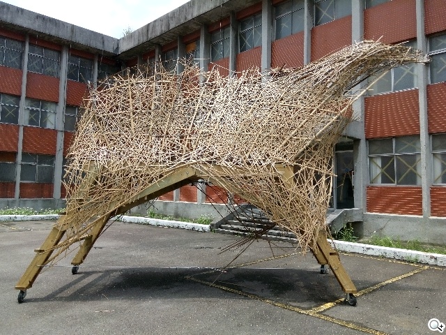 13MP旋轉鏡頭八核雙卡手機G-PLUS E7 mini詳測