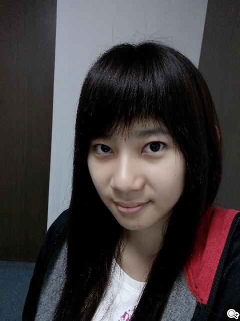 13MP旋轉鏡頭八核雙卡手機G-PLUS E7 mini詳測