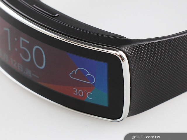 SAMSUNG Gear Fit智慧手錶 生活、運動好幫手