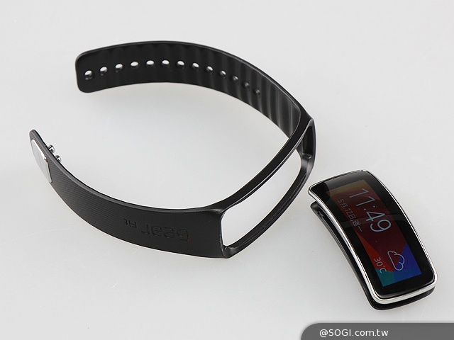 SAMSUNG Gear Fit智慧手錶 生活、運動好幫手