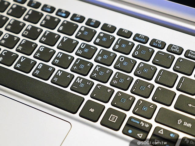 宏碁變形筆電Aspire Switch 10上市 單機12900 宏碁變形筆電Aspire Switch 10上市 單機12900