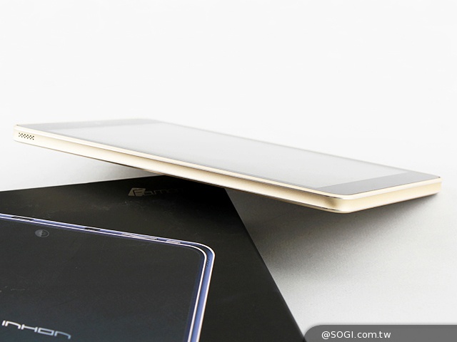 雙鏡面融合金屬質感 INHON Famorr法莫平板